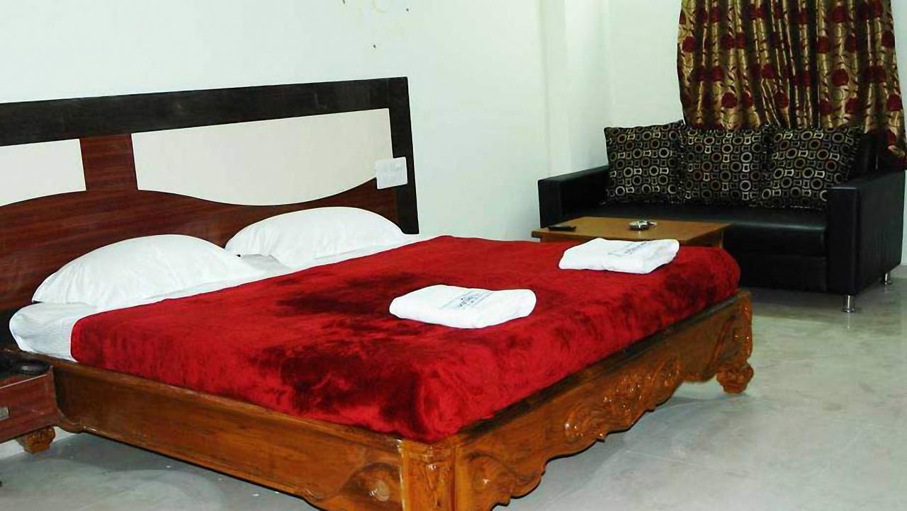 Sai Krishna Residency Hotel Kolhapur Exterior photo
